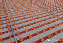 泰国千多位佛法巡礼比丘第一次点灯供养三宝法会 圆满分享 愿与你分享 共享法益